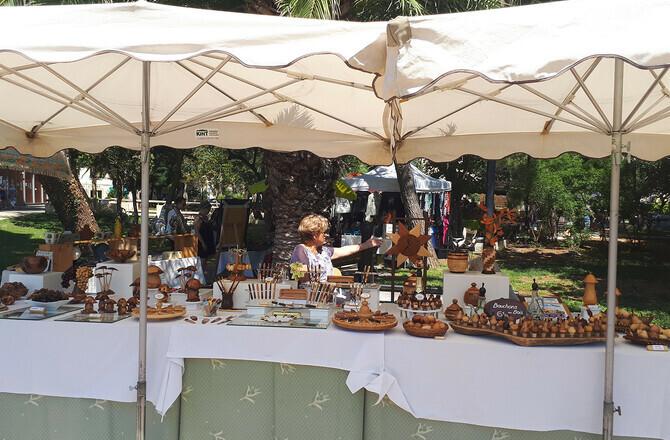 MARCHÉ DES ARTISANS D'ART ET DES PRODUCTEURS